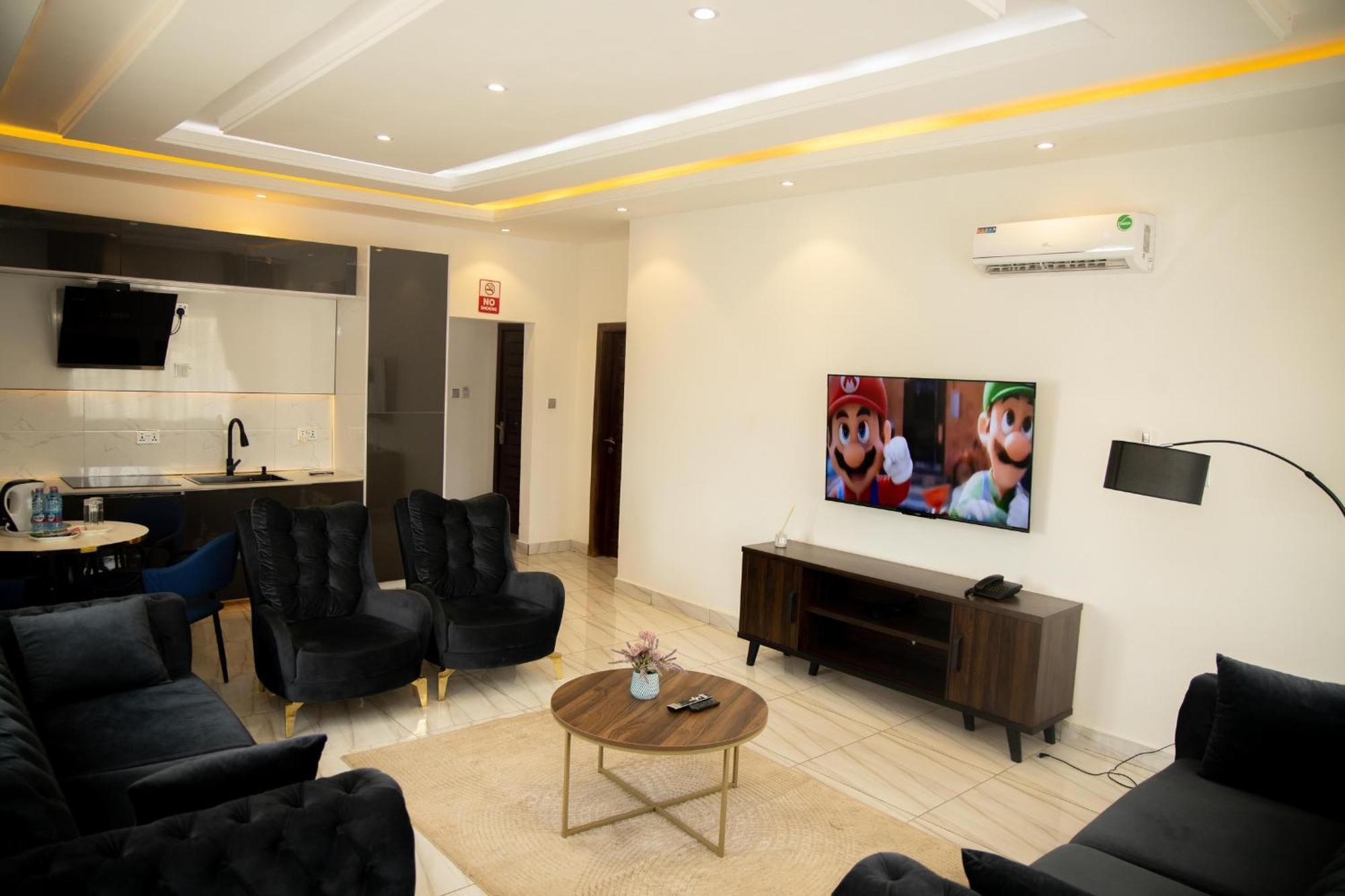 Aiden Homes And Apartments Koforidua Exterior foto